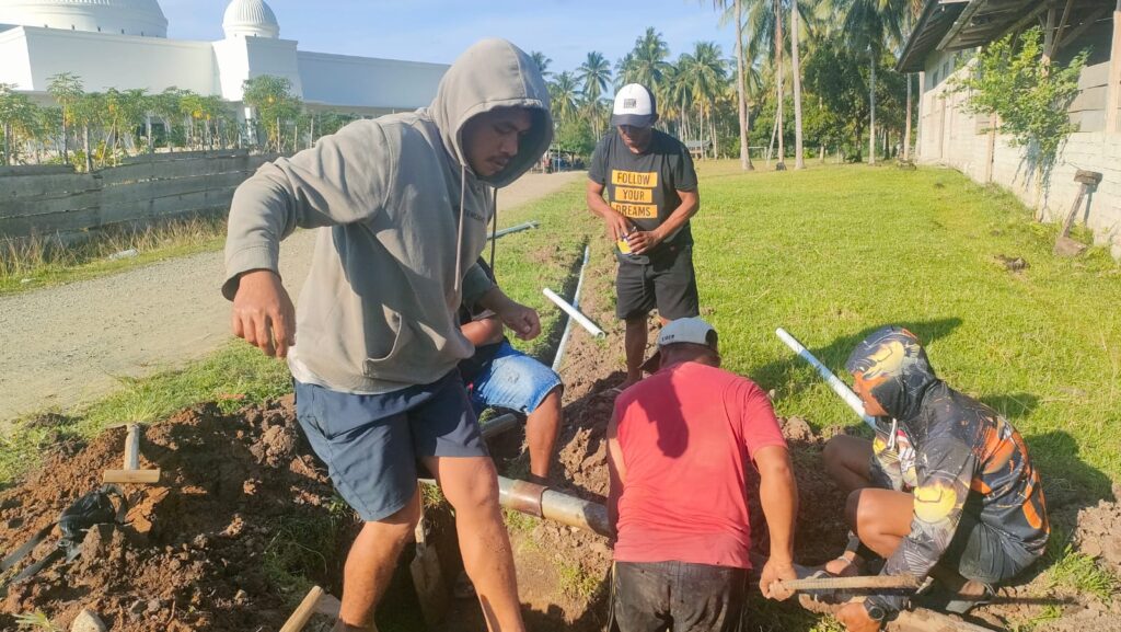 Pasca Banjir PDAM Halsel Perbaiki Pipa Penyaringan Air Bersih