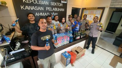 Polisi Amankan Ratusan Botol Miras di Pelabuhan Ahmad Yani