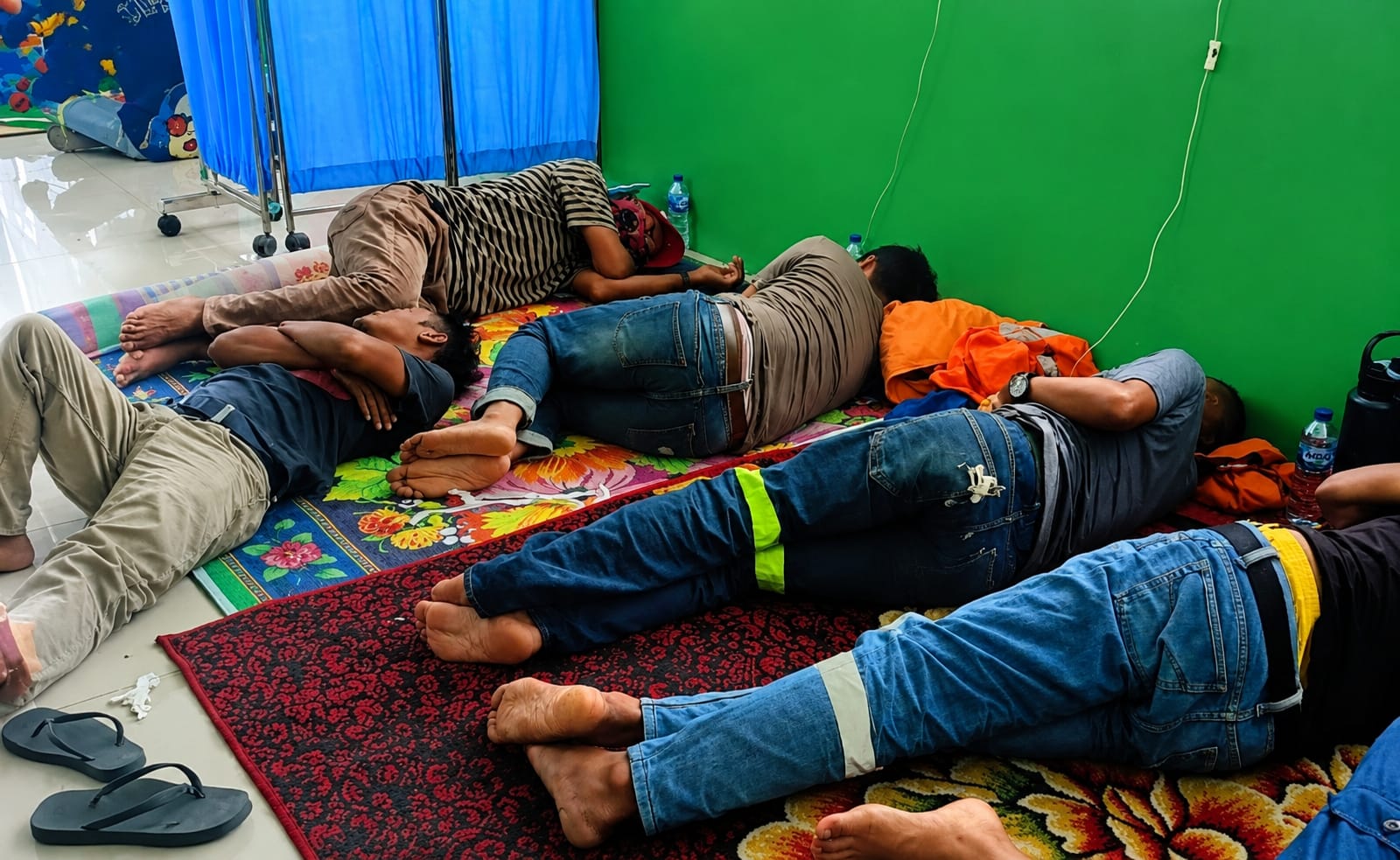 Puluhan karyawan PT TID dirawat ke Puskemas Sagea usai keracunan makanan