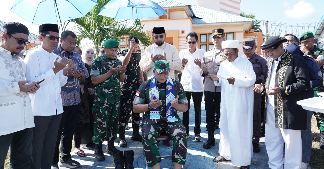 Foto: Moment pembacaan doa.