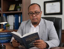 Guru Besar Unkhair: Blooming Plankton Picu Perubahan Warna Laut Obi