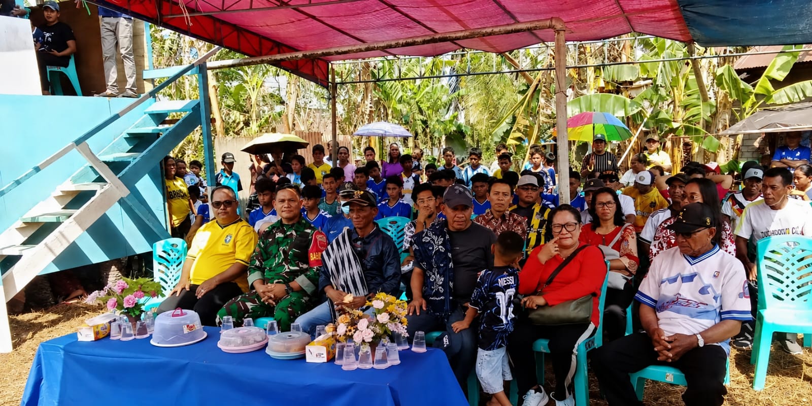 Moment pembukaan Turnamen Mini Soccer Pemuda Betlehem Cup III 2026 di Lapangan Boboyano, Desa Buo, Kecamatan Loloda, Minggu (30/8/2026). 