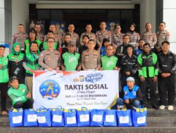 Trotoar Dibersihkan, Ojol Dapat Sembako dari Ditlantas Polda Malut